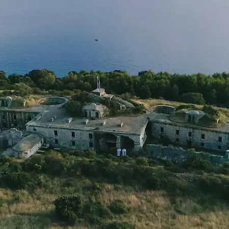 Casa de hóspedes Danica 2*