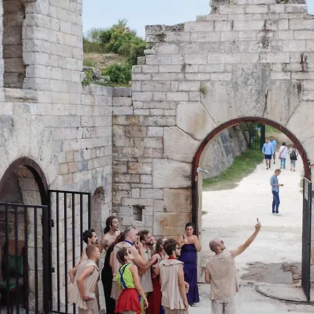 Casa de hóspedes Danica 2*