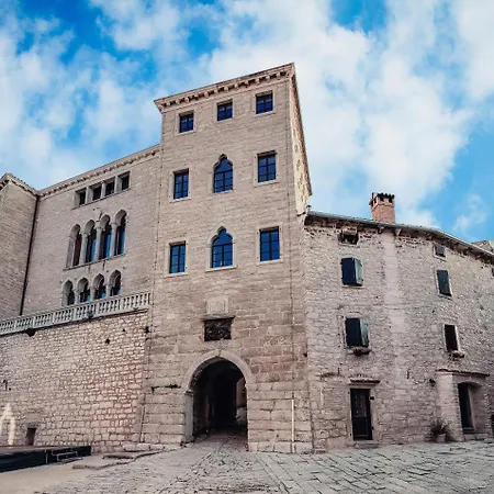 Danica Casa de hóspedes 2*